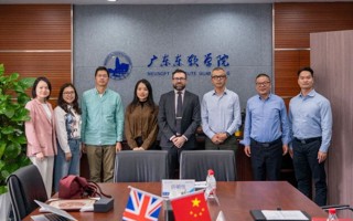 英国爱丁堡龙比亚大学到访我校推进深度合作